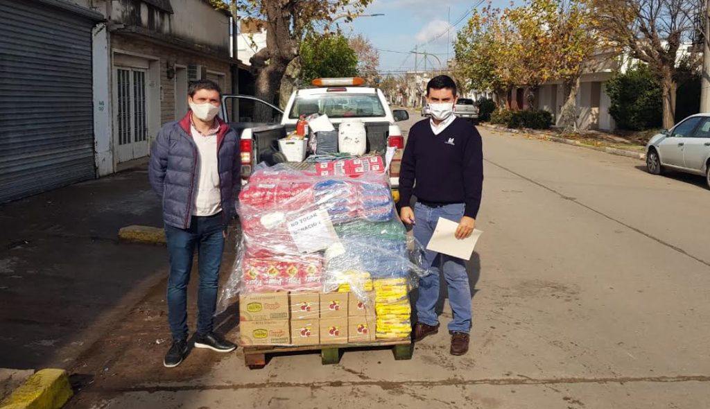 LA ANONIMA SIGUE DONANDO MERCADERÍAS