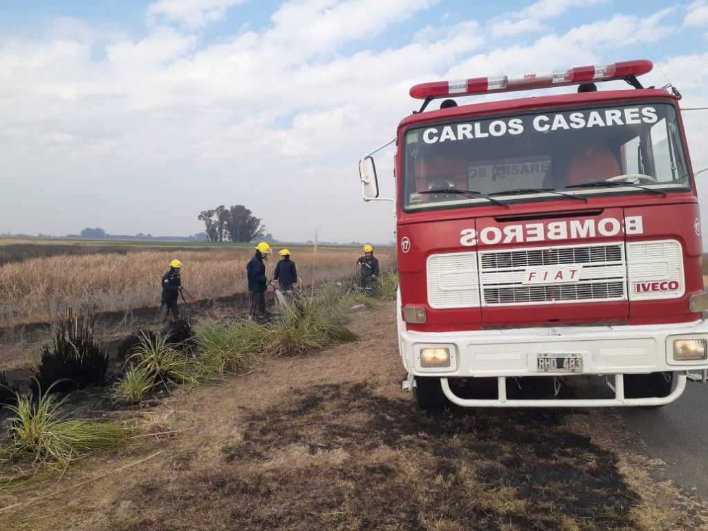 LOS BOMBEROS VOLUNTARIOS CON MUCHO TRABAJO