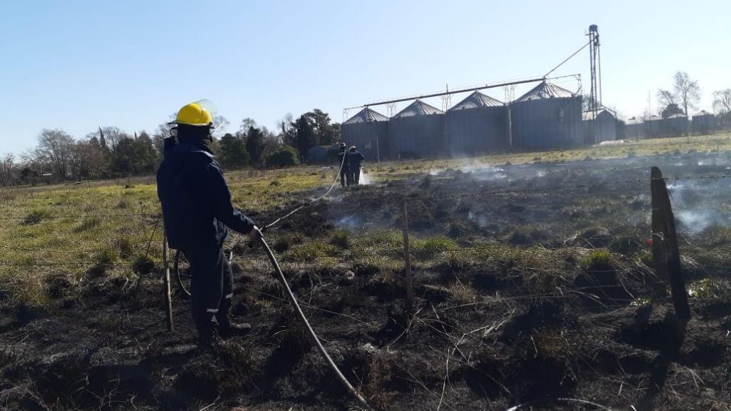 LOS BOMBEROS CON MUCHO TRABAJO EL FIN DE SEMANA