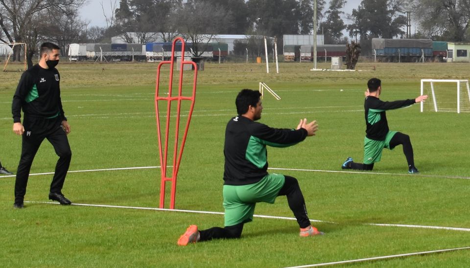 EL FÚTBOL COMIENZA A MOVERSE