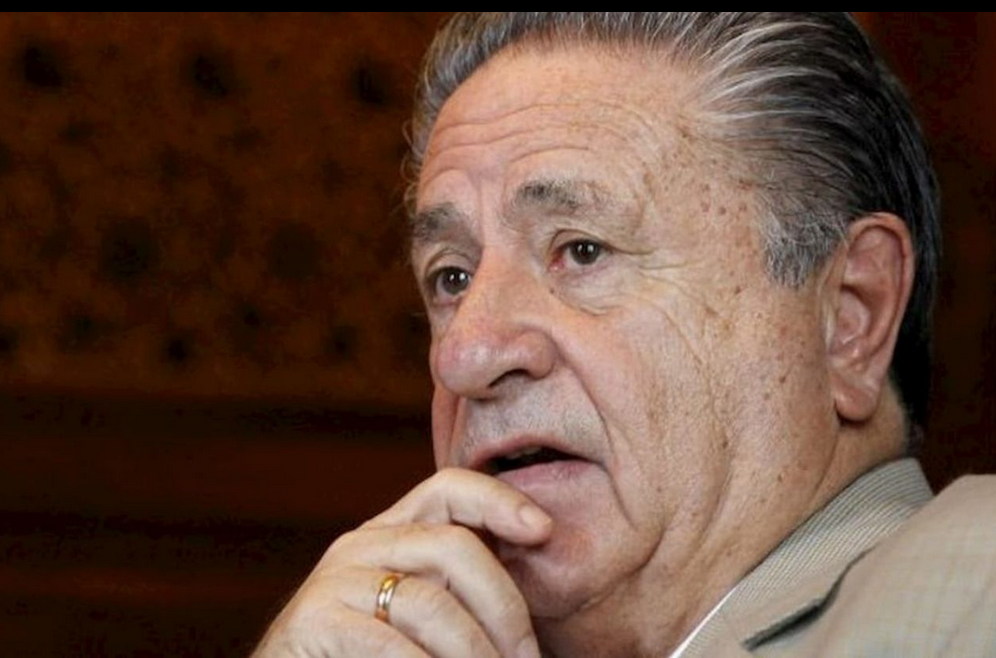 APARECIO DUHALDE Y MOSTRÓ LA HILACHA