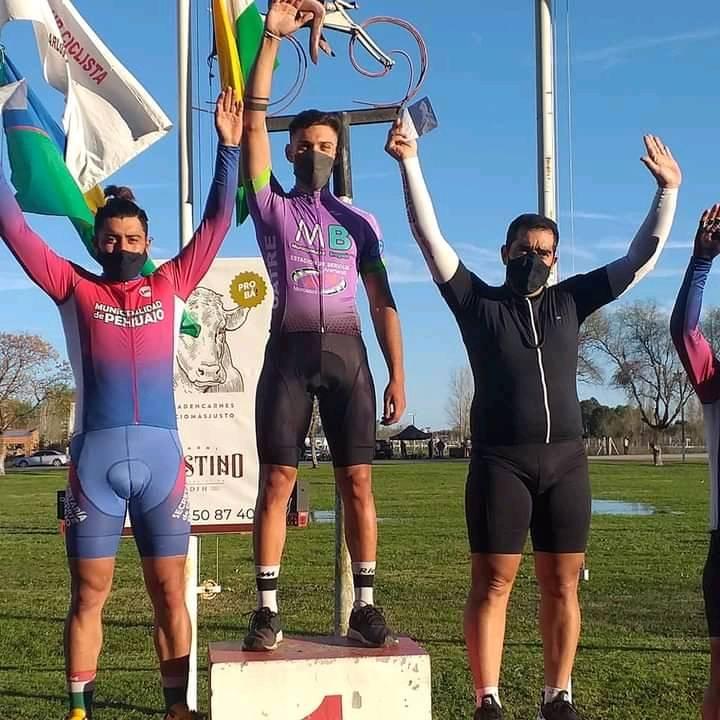 CICLISMO EN EL ÓVALO DE SAN ESTEBAN