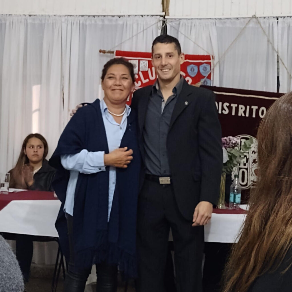 CLUB DE LEONES CARLOS CASARES