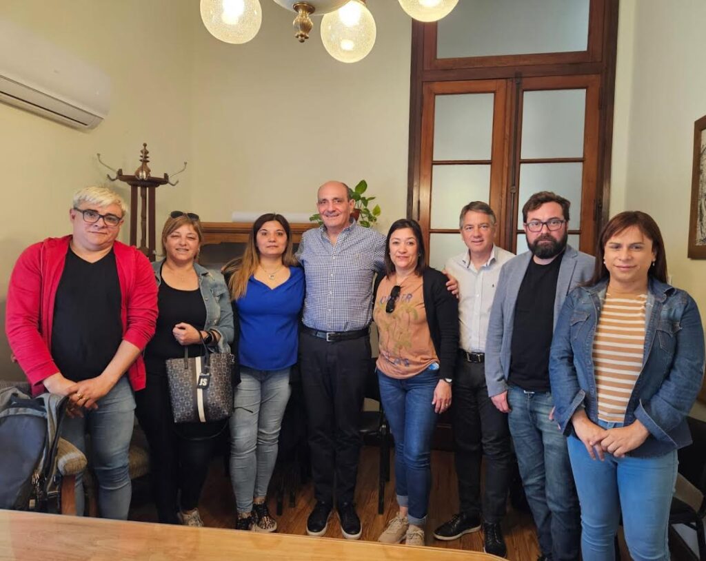 “LOS BOLSILLOS” CONTENTOS…