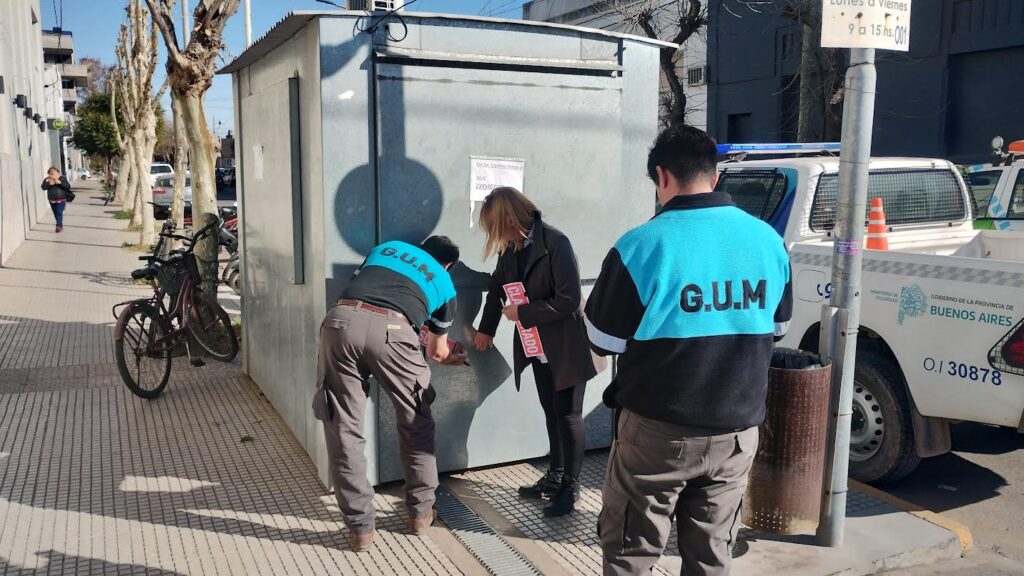 CLAUSURARON EL KIOSCO UBICADO EN LA VEREDA DEL BANCO PROVINCIA